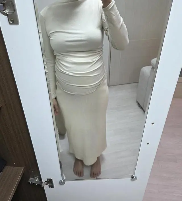 가볍고 입기 편해요 31주차여서 배가 조금 나왔는데
