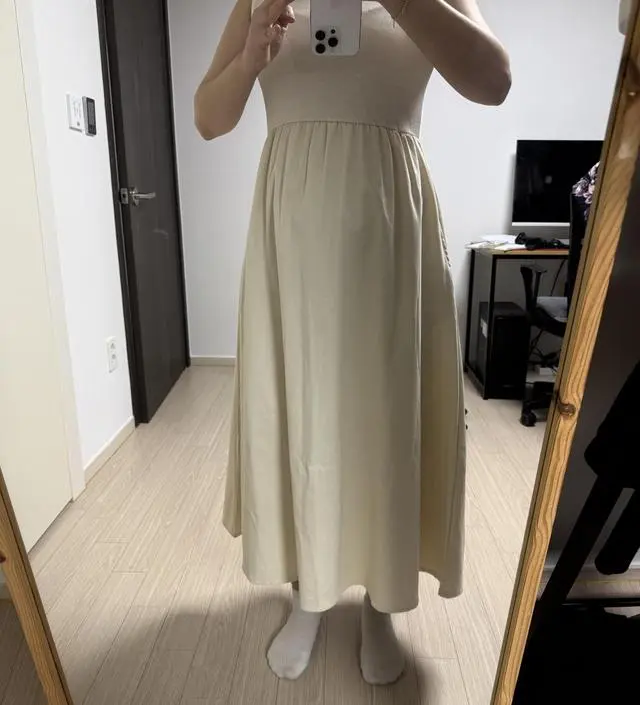 편하고 사계절용이라는게 딱맞는듯하고 겨울에는 안에 스타킹이나 레깅스 입으면 될듯하