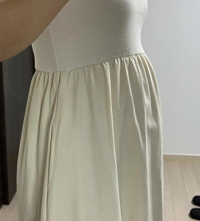 편하고 사계절용이라는게 딱맞는듯하고 겨울에는 안에 스타킹이나 레깅스 입으면 될듯하