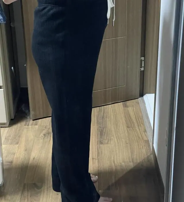 소임에서 처음 임부복을 사봤는데 핏도 너무 좋고 쪼이지가 않아서 너무 편안해요 :) 너