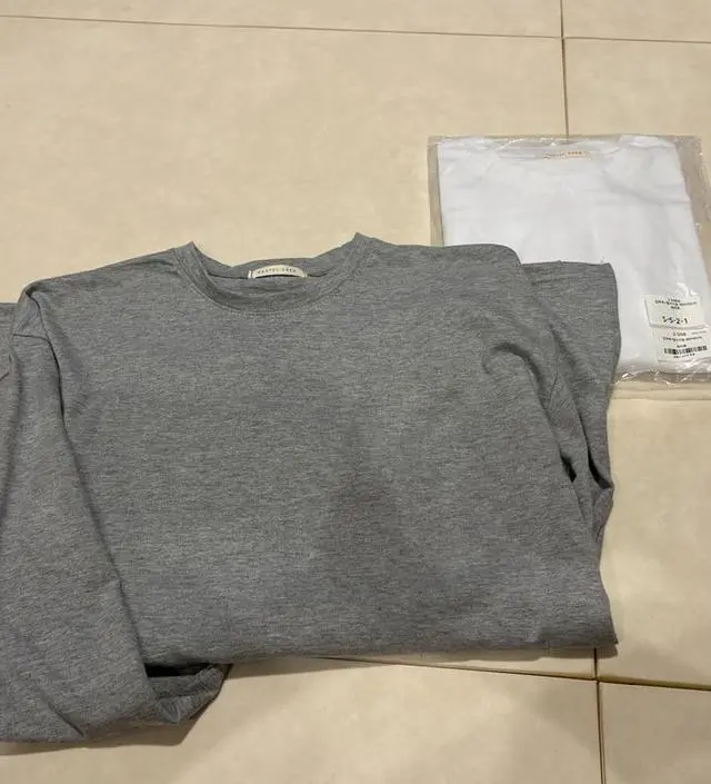 남편도 잘 맞는 크기와 기장감 면도 탄탄한(?)편이고 아주 편해요 다른컬러도 더 사야겠