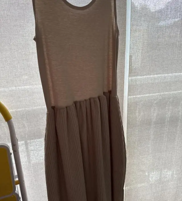 배부분이 쪼이지 않나거 편하게 입응수 있어요