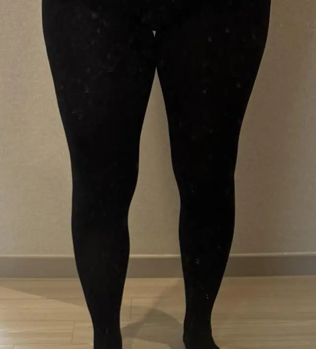 와 이거 꼭사세요. 첨에 입는법 몰라서 두줄 재봉선을 엉덩이로 가게 입었는데 그게 앞