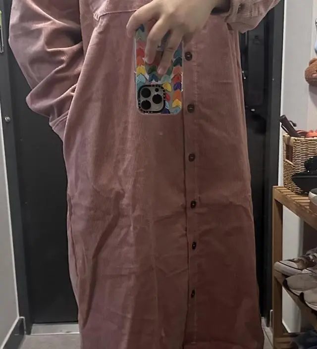 예쁘고 카라가 넓어서 좋아요.
