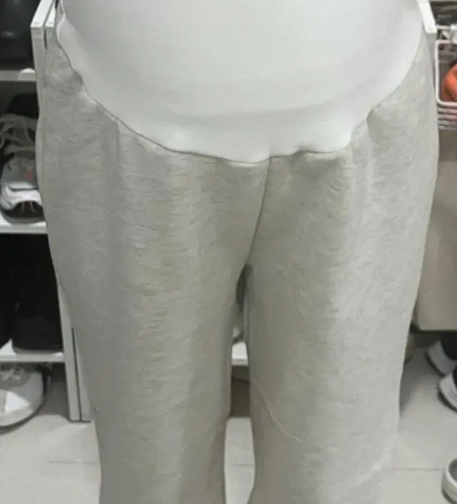 바지 생각보다 너무 편해요 전체적으로 여유 있어요(26주)
