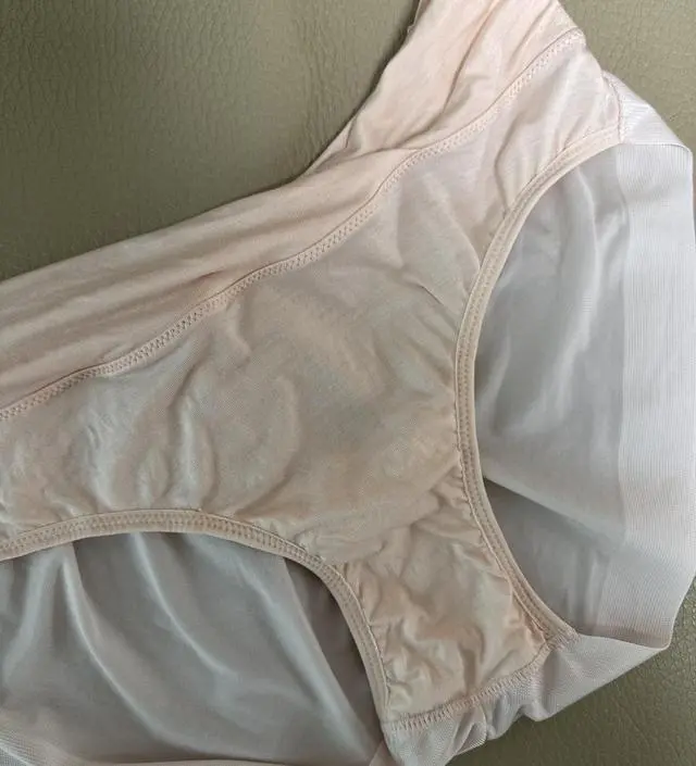 넉넉하게 입고 싶어서 XL 사이즈 샀는데 넘넘 편해요!! 왜 임산부 팬티로 추천하는지 알