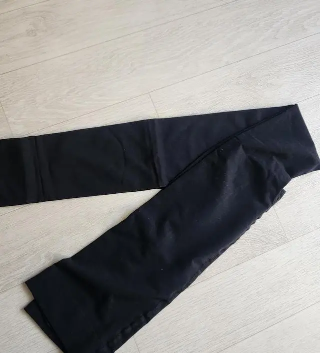 평소원피스즐겨입어서 스타킹하나구매했어용ㅎ
