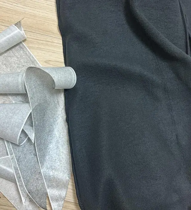 소임 임부복 바지가 편해서 기모도 한번 주문해봤는데…ㅠㅠ 털이 진짜 너무 많이 빠져