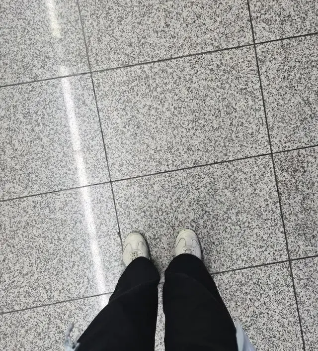 겨울교복템처럼 입고있어요
