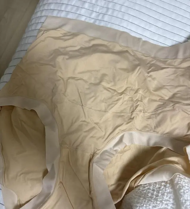 배가 더 나오면 편하게 입을거 같아요!