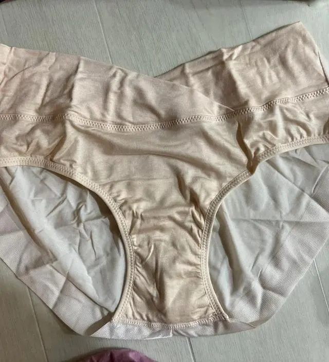 임신중기.. 임산부소양증이 생겼는데 기존에 입던 속옷들이 졸리니 더 심해지는것같아서