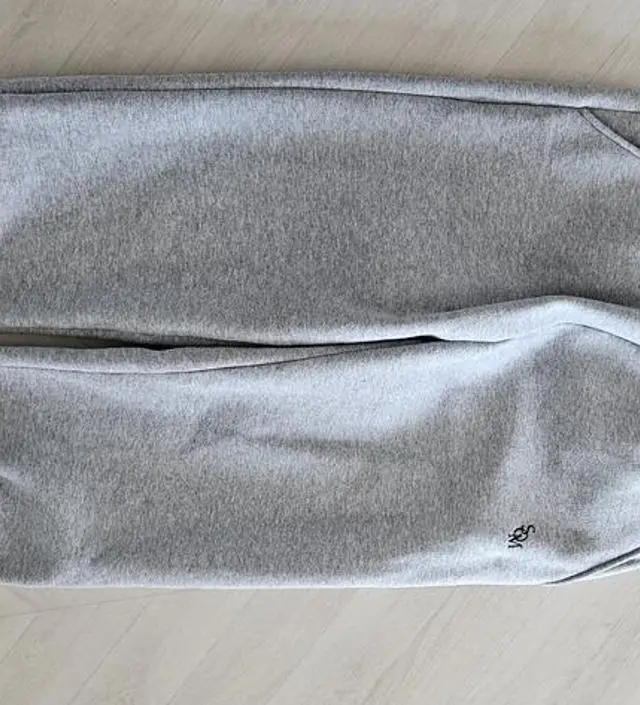 차콜이랑 메란지 2가지 구입했는데 메란지가 더 맘에 들어요. 