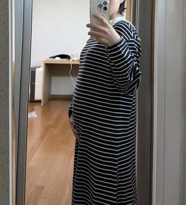 한겨울에도 안에 따뜻하게 입으면 충분히 입을 수 있을 것 같아요. 소임 자체제작이라 