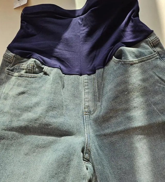 하체비만이라 청바지는 몇년간 안입었는데 .. 이번주에 첫째 어린이집 가을운동회가 있