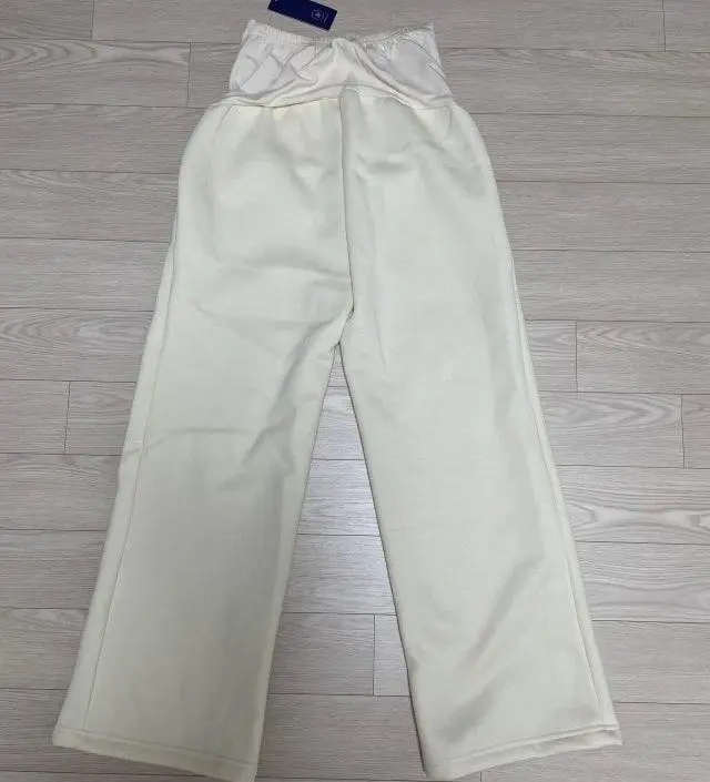 네이버페이에서 작성된 후기입니다.
