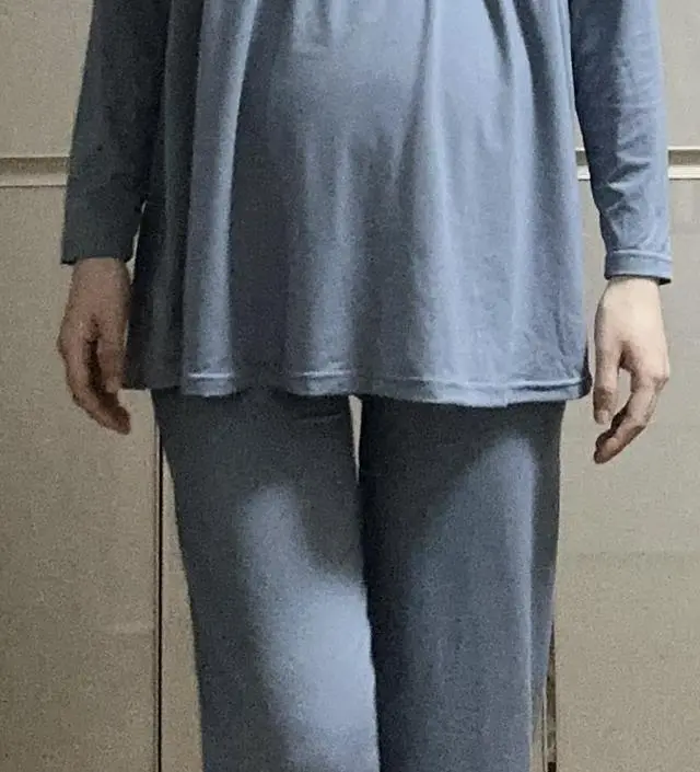 너무 편해서 그레이 사고 블루도 샀습니다. 만삭인데도 편하게 잘 입고, 출산 후에도 수