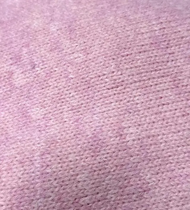 좀 더 살구빛에 가까운 핑크인줄 알았는데 그냥 핑쿠에요
