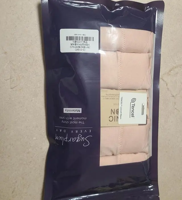 임신초기에 구매했다가 편해서 중기때 재구매했어요
