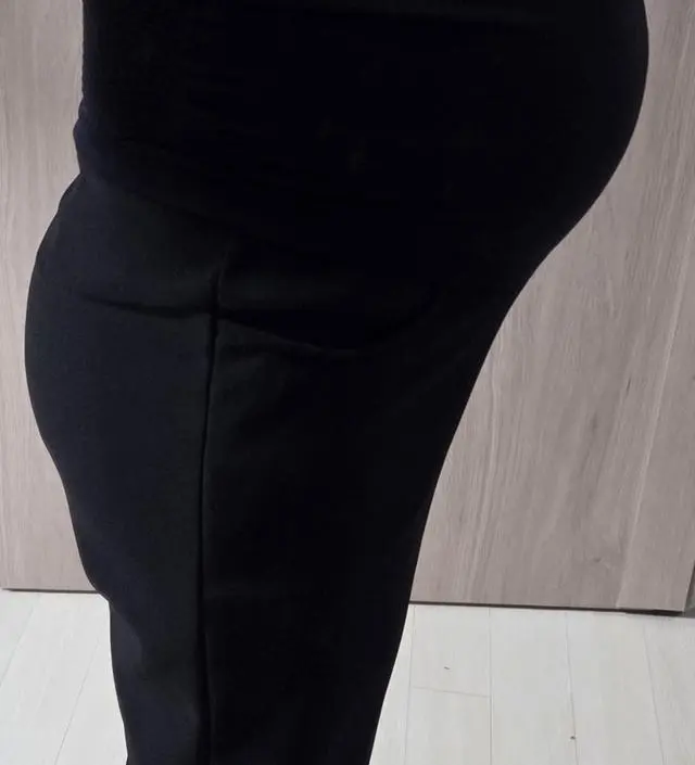 타이트해보였는데 입으면 엄청 편해요! 27주라 배가 꽤 나온편인데 편합니다!