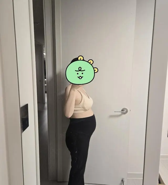 키 155cm이고, 몸무게 57kg 24주차로 배가 나온상태인데 숏기장 샀는데도 길이가 길어서