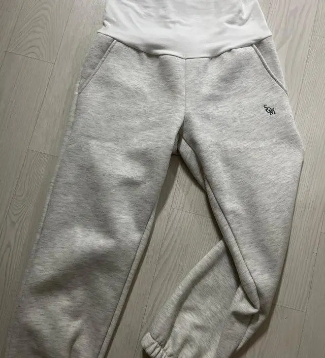 네이버페이에서 작성된 후기입니다.
