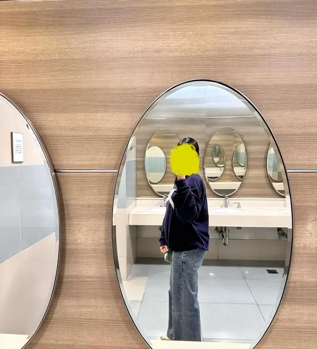 임신하고 계속 청바지를 못입다보니,. 입고 싶은 생각이 들어서 구매했습니다. 편하고 