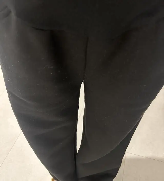 아직 주수가 얼마 안돼서 배는 커서 접어 입어요 너무 편해서 자주자주 입습니다