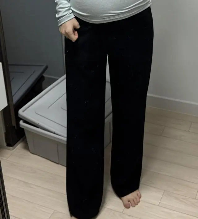 29주차 임산부인데 핏도 이쁘고 배 부분도 너무 편해서 만삭까지 교복템 하려구요!