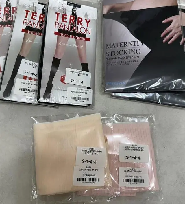 평상시 스타킹은 아무래도 불편함이 있어서 한겨울 전에 편하게 신으려고 반스타킹 구매