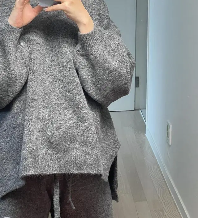 아이보리 입고 맘에 들어서 차콜도 구매해요~