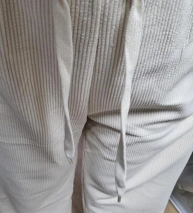 오오 너무 편하고 따뜻해요 ㅠㅠ 키큰맘에게는 밑위길이 긴건 별 문제 안되는데 오히려