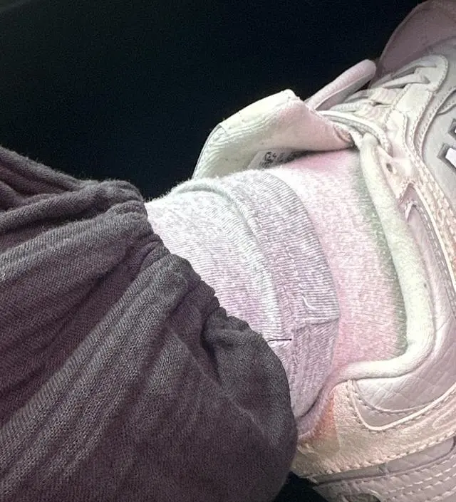 20주찬데 배를 잘 감싸줘서 좋네요. 메란지가 아이보린줄 알고 구매한건 신의 한수였어