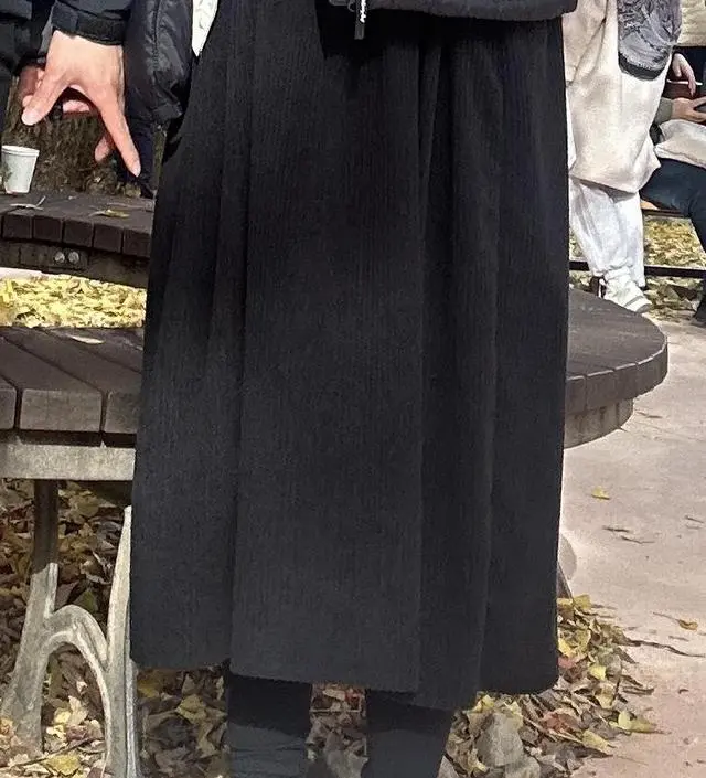 블랙사서 입는데 넘넘 마음에 들어요
