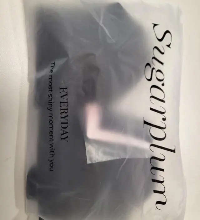 사이즈때문에 고민이 많았는데 리뷰 및 상담이 도움됐어요. 밑가슴 85cm로 측정했는데 