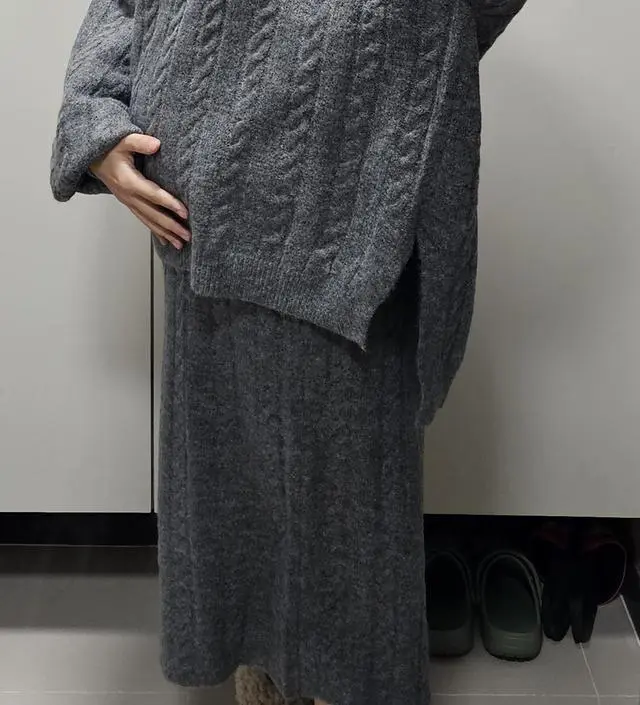 너무 예쁘네요~~~° 요녀석도 고무줄이 조금 짱짱한 편이라 일 다닐때는 조금 힘들거 같