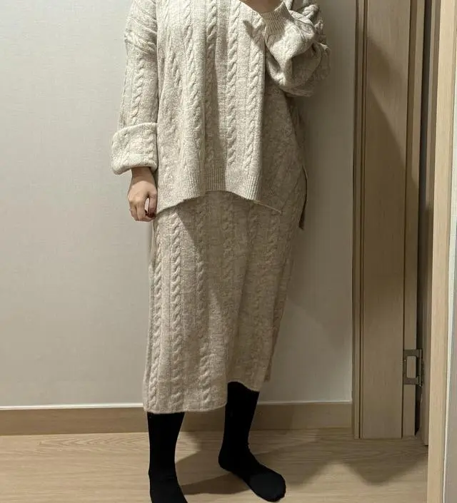 옷이 지인짜 크긴한데.. 만삭까지 생각하면 편하게 입을 것 같아서 좋아요! 진짜 편하고