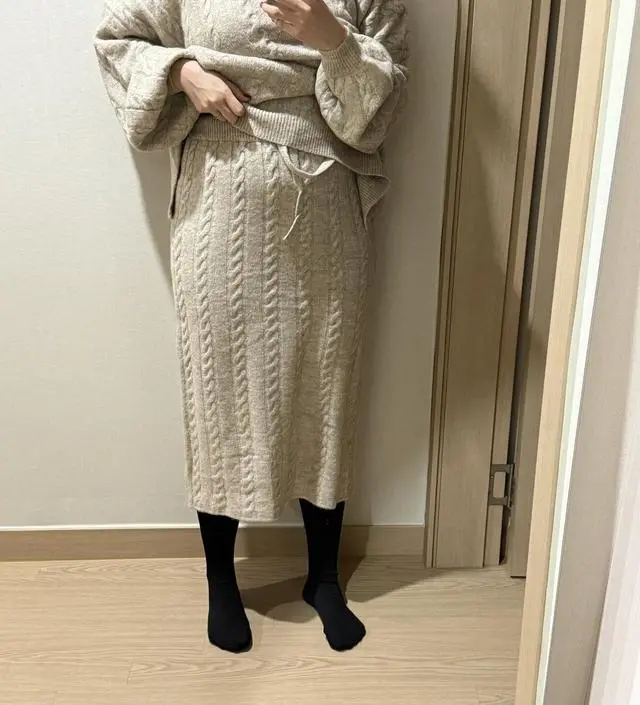 옷이 지인짜 크긴한데.. 만삭까지 생각하면 편하게 입을 것 같아서 좋아요! 진짜 편하고