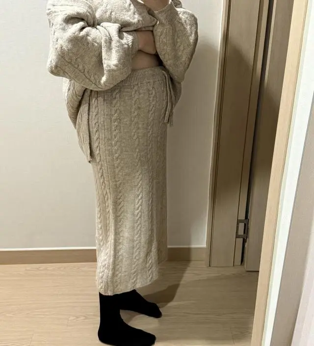 옷이 지인짜 크긴한데.. 만삭까지 생각하면 편하게 입을 것 같아서 좋아요! 진짜 편하고