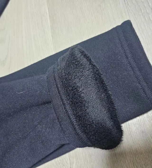 중기여서 만삭까지 입으려구 제일 큰사이즈 샀어요~ 한겨울에 너무 잘 입을 것 같아요~