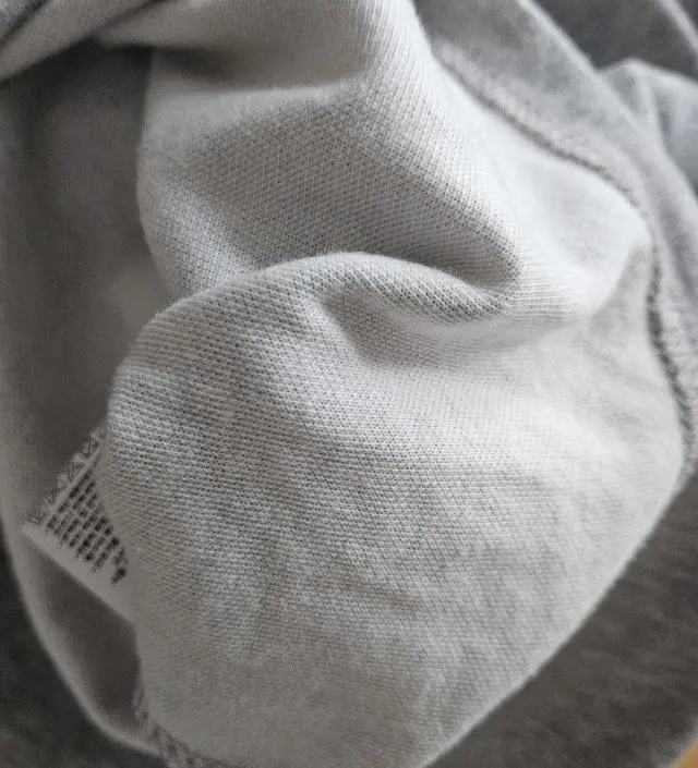 외출복으로 간편하게 걸치기 좋아요.
