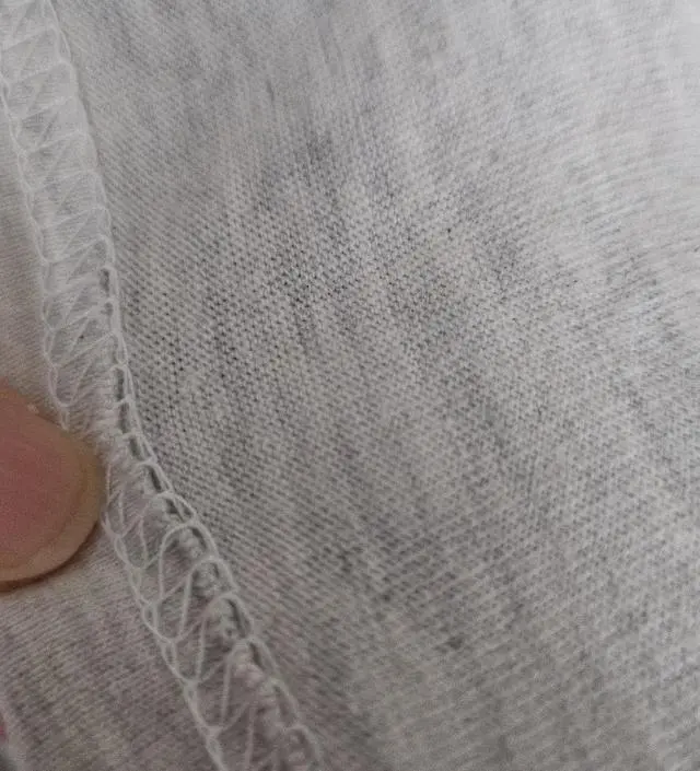 두께가 적당해서 실내복으로 딱이에요.
