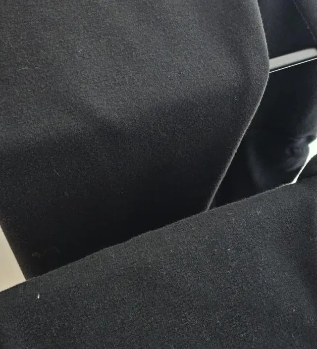 18주 몸무게 58키로인데, 넉넉하게 입는 걸 좋아해서 엑스라지 주문했고 만족합니다.
