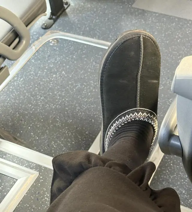 이빠요 ~ 사이즈자체가 넉넉해서 지금 22주인데 편하게잘맏아요 넉넉하고 핏도이쁘고 길