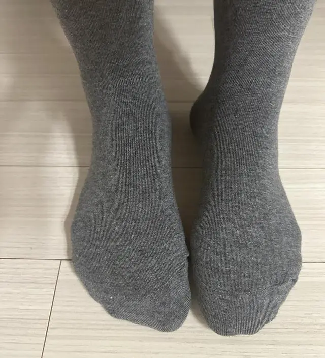 후기되면서 오후에 다리가 많이 붓는데 발목을 조이지 않는 양말을 신으니까 편하고 좋