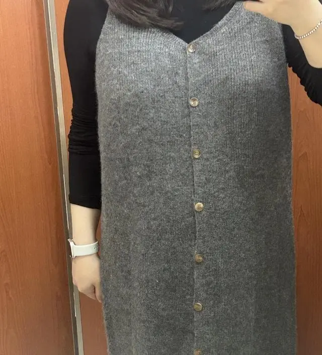 인기 품목인걸 알겠네요 배 불편한거 없이 엄청 편하고 출산하고도 잘 입을 거 같아요!