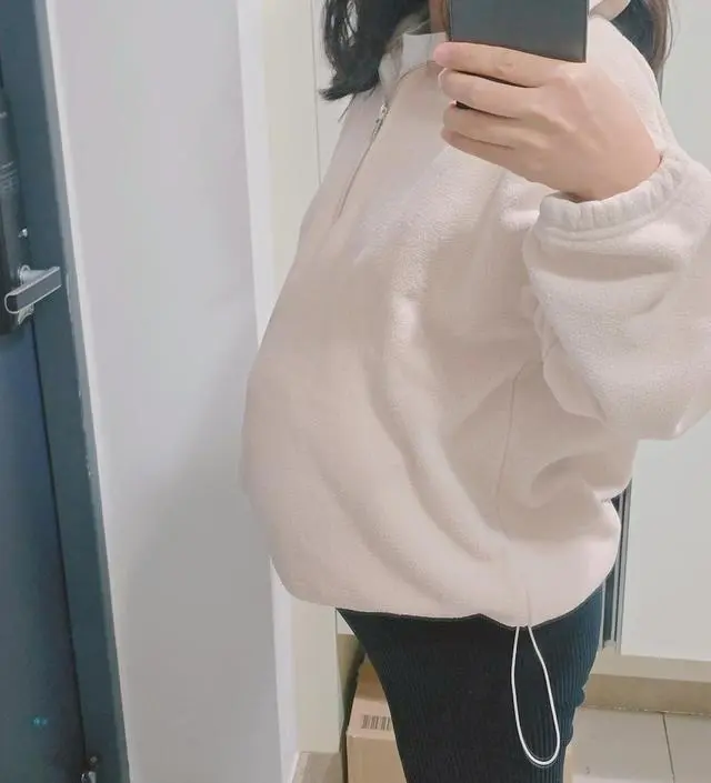 부드럽고 따뜻하고 후뚜루마뚜루 입기 좋아요.