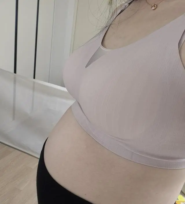 요즘 입던 브라도 작아지고 수유브라도 마련해야해서 사봤어요.
