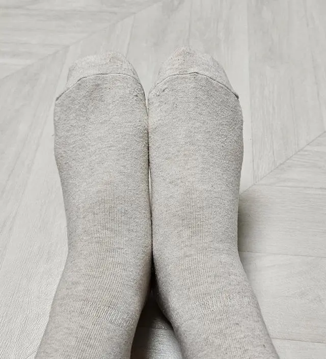 발목이 너무 편해서 다른 색상도 추가로 더 구매했어요.