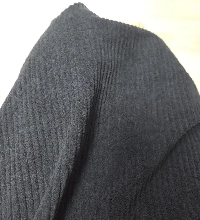 길이도 적당하고 핏도 넘 이쁘고 재질도 맘에들어요 ㅎㅎㅎ 모든옷에 다 잘어울릴것같아