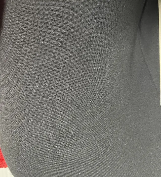 겨울에 입을 바지가 없어서 구매했는데 너어무 편해요
